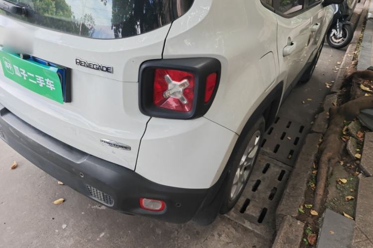 Used Jeep Renegade 2017 180T Automatic High-Energy Version Right Rear Taillight