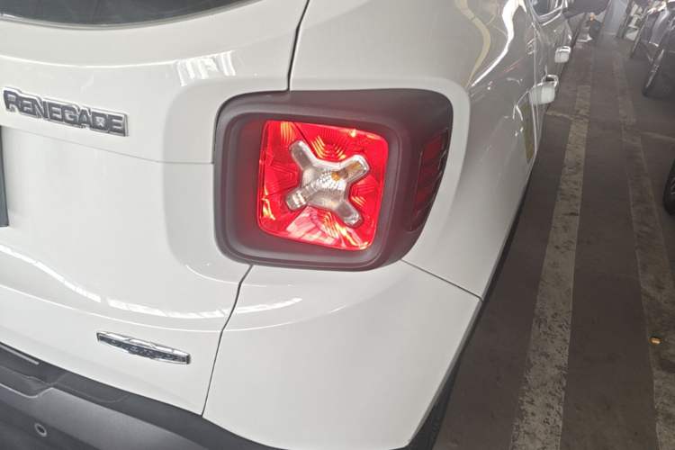 Used Jeep Renegade 2017 180T Automatic High-Energy Version Right Rear Taillight