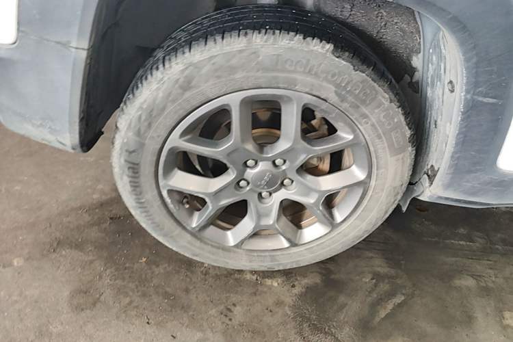 Used Jeep Renegade 2017 180T Automatic Kinetic Edition+ Right Rear Wheel Hub