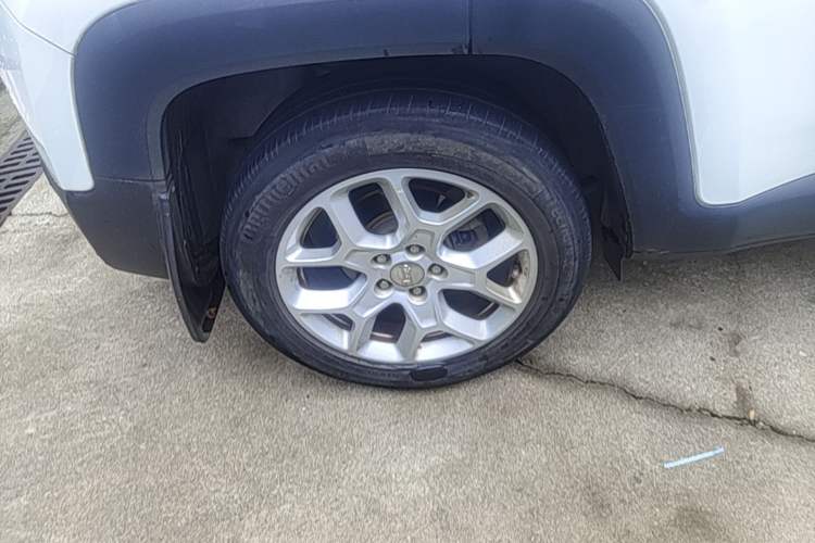 Used Jeep Renegade 2017 180T Automatic High-Energy Version Right Rear Wheel Hub
