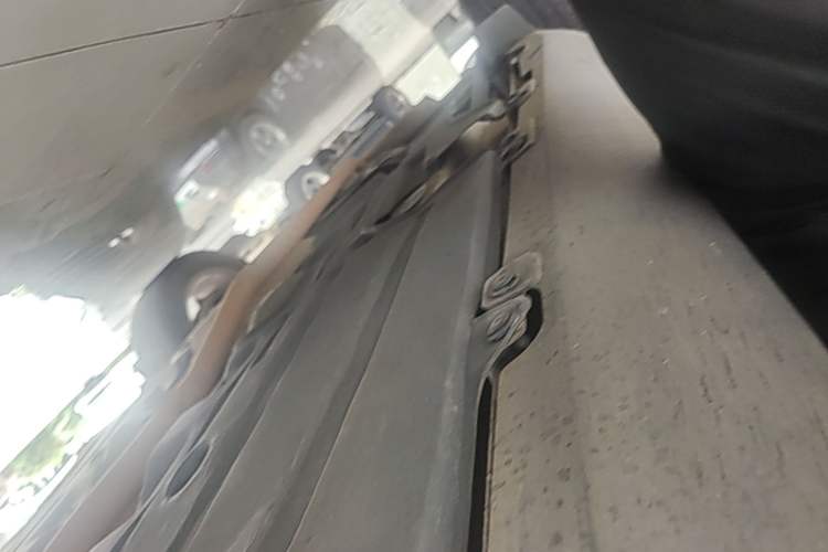 Used Jeep Renegade 2017 180T Automatic High-Energy Version Right Side Sill