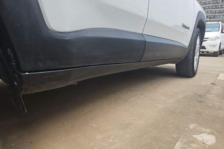 Used Jeep Renegade 2017 180T Automatic Jingneng Edition Right Side Sill