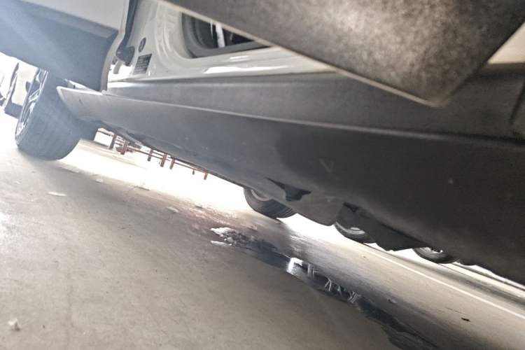 Used Jeep Renegade 2017 180T Automatic High-Energy Version Right Side Sill