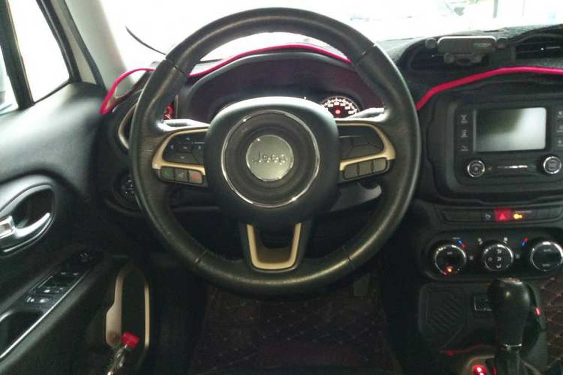 Used Jeep Renegade 2017 180T Automatic Jingneng Edition Steering Wheel