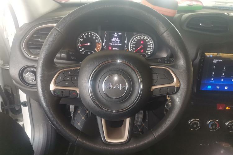 Used Jeep Renegade 2017 180T Automatic Kinetic Edition+ Steering Wheel