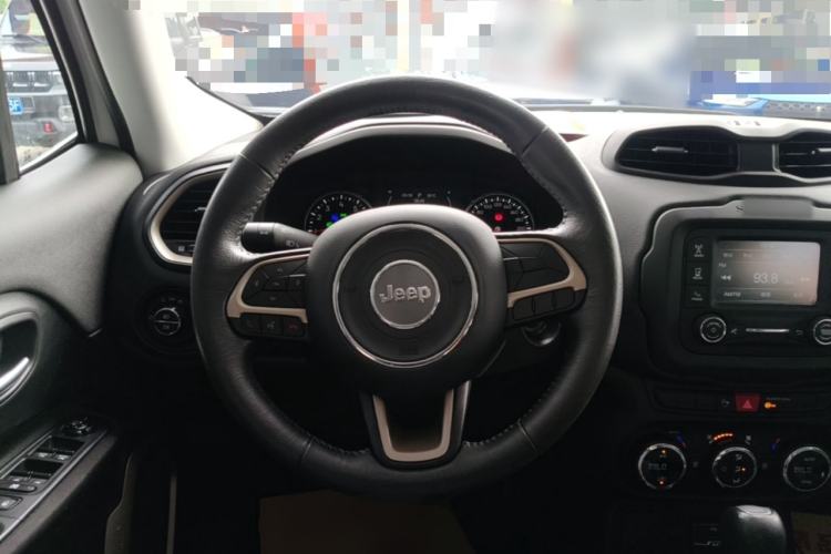 Used Jeep Renegade 2017 180T Automatic Jingneng Edition Steering Wheel