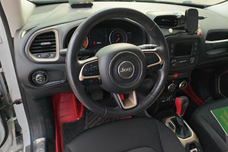 Used Jeep Renegade 2017 180T Automatic Jingneng Edition Steering Wheel
