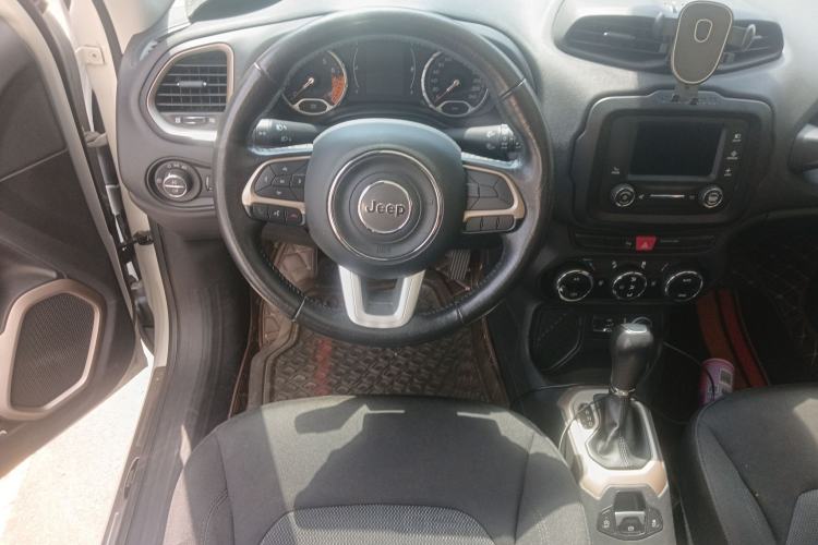 Used Jeep Renegade 2017 180T Automatic Jingneng Edition Steering Wheel