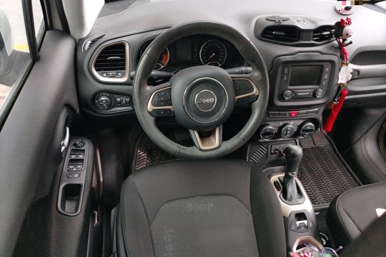 Used Jeep Renegade 2017 180T Automatic Jingneng Edition Steering Wheel
