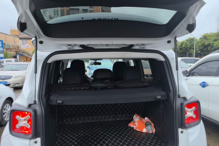 Used Jeep Renegade 2017 180T Automatic Kinetic Edition+ Trunk