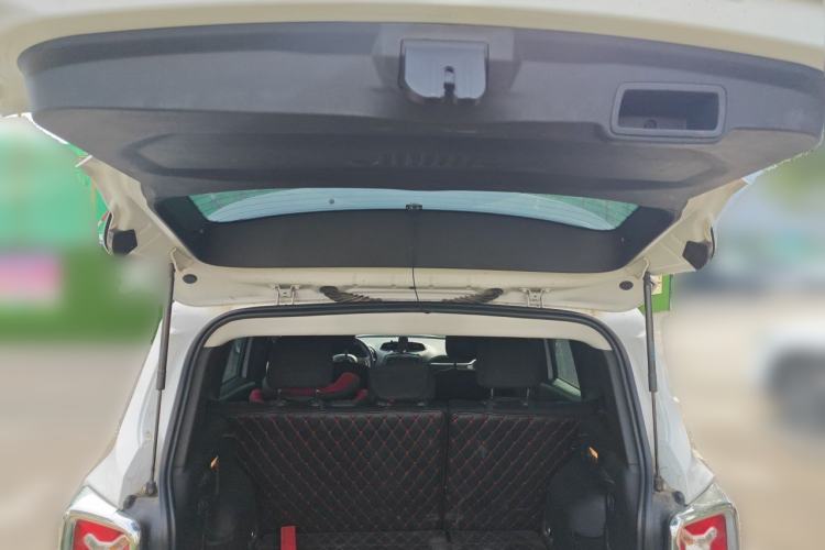 Used Jeep Renegade 2017 180T Automatic Jingneng Edition Trunk