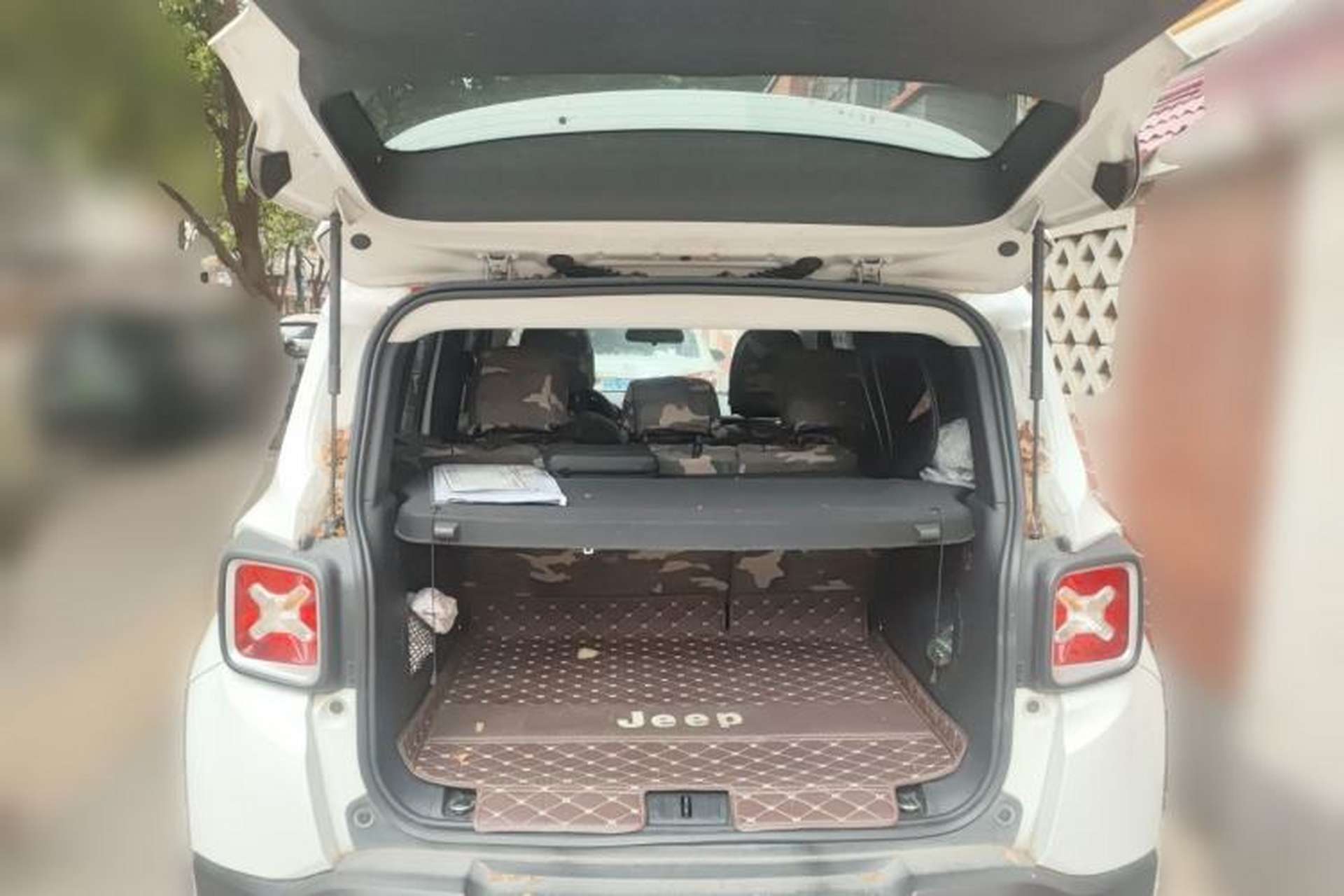 Used Jeep Renegade 2017 180T Automatic Smart Version Trunk