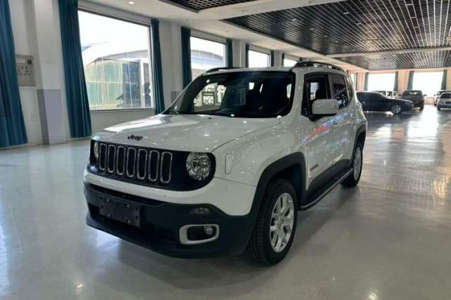 Used Jeep Renegade 2017 180TS Automatic Four-Wheel Drive Superior Edition