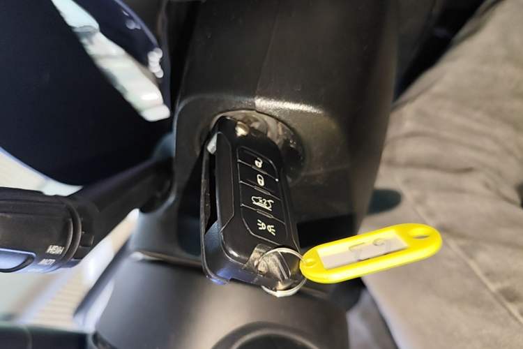 Used Jeep Renegade 2017 180T Automatic Kinetic Edition+ Vehicle Key