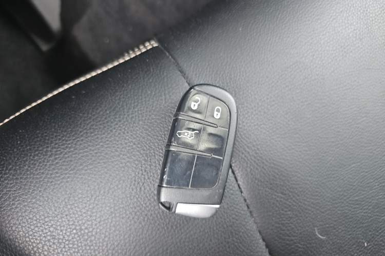 Used Jeep Renegade 2017 180T Automatic Jingneng Edition Vehicle Key