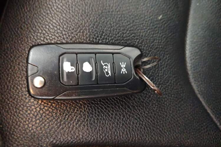 Used Jeep Renegade 2017 180T Automatic Kinetic Edition+ Vehicle Key