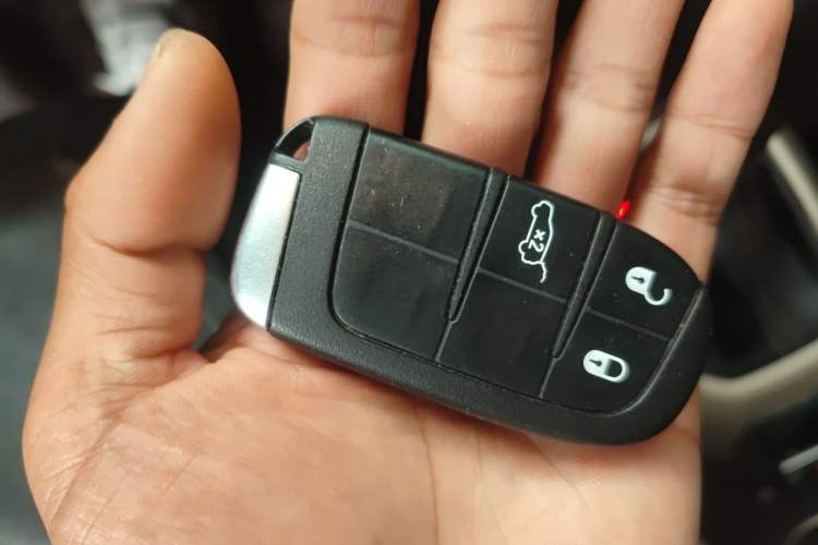 Used Jeep Renegade 2017 180T Automatic Smart Version Vehicle Key