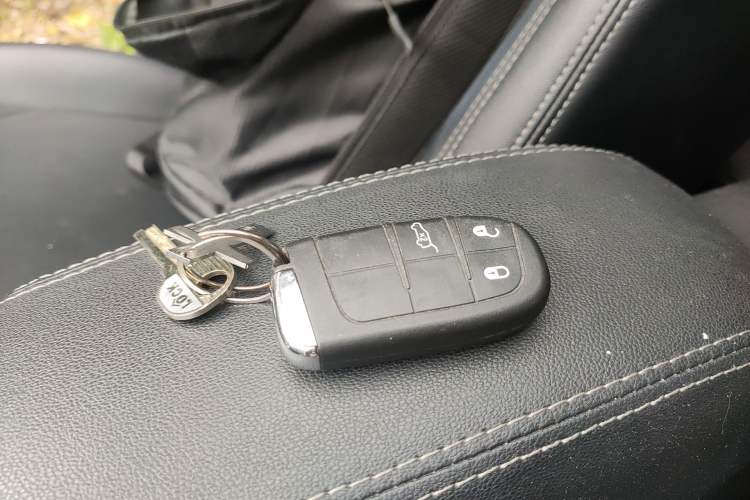Used Jeep Renegade 2017 180T Automatic Jingneng Edition Vehicle Key
