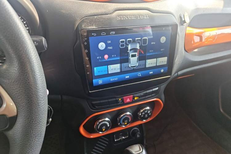Used Jeep Renegade 2017 180T Automatic High-Energy Version Audio And AC Panel