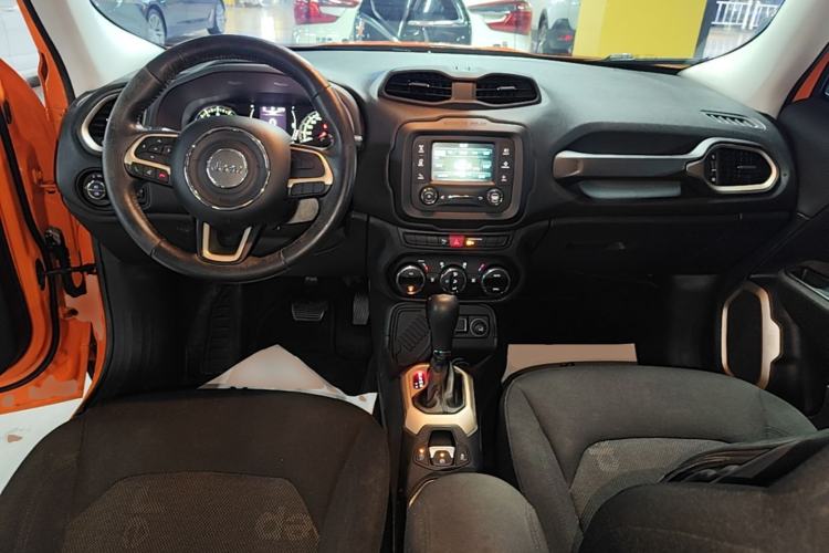 Used Jeep Renegade 2017 180T Automatic Jingneng Edition Center Console