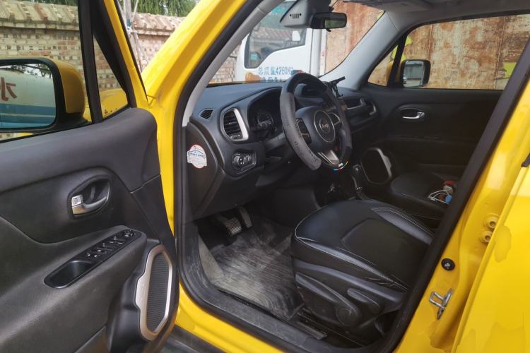 Used Jeep Renegade 2017 180T Automatic Jingneng Edition Driver Seat