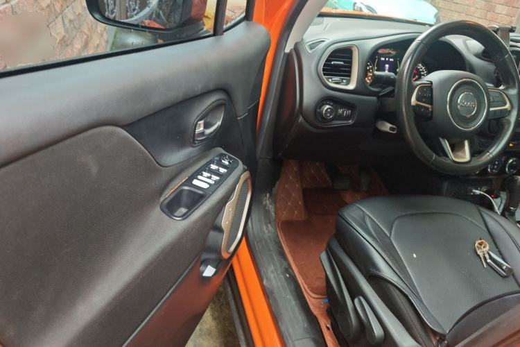 Used Jeep Renegade 2017 180T Automatic Jingneng Edition Driver Seat