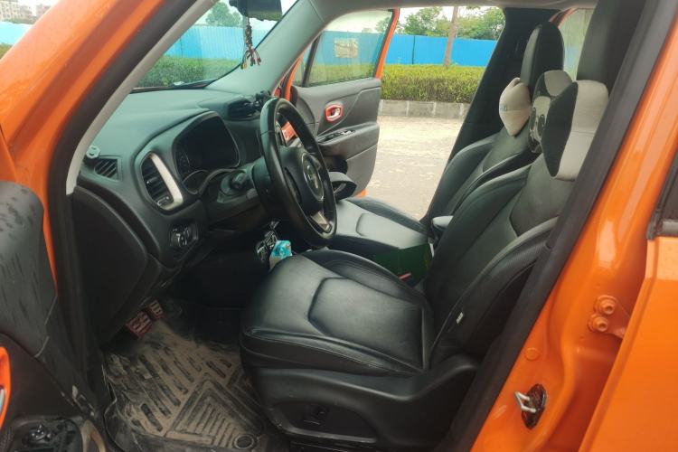 Used Jeep Renegade 2017 180T Automatic Smart Version Driver Seat
