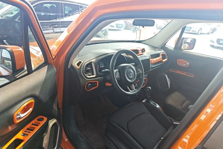 Used Jeep Renegade 2017 180T Automatic High-Energy Version Driver Seat