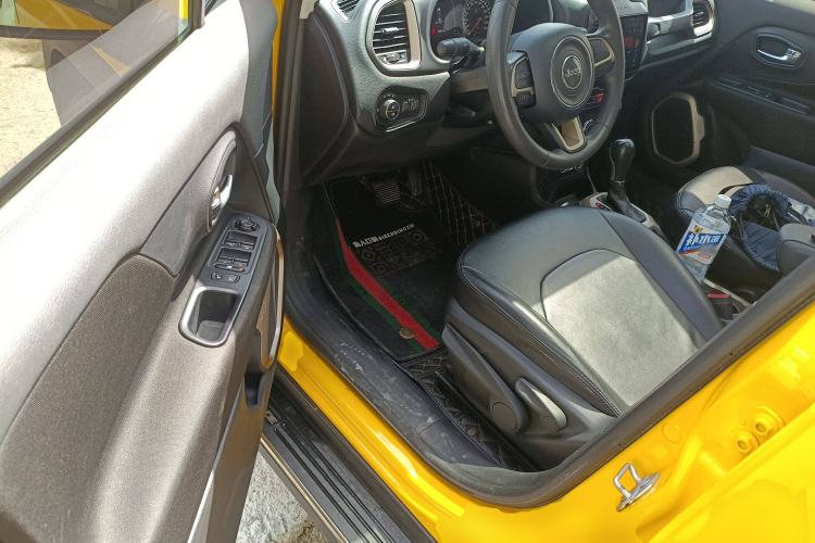 Used Jeep Renegade 2017 180T Automatic High-Energy Version Driver Seat