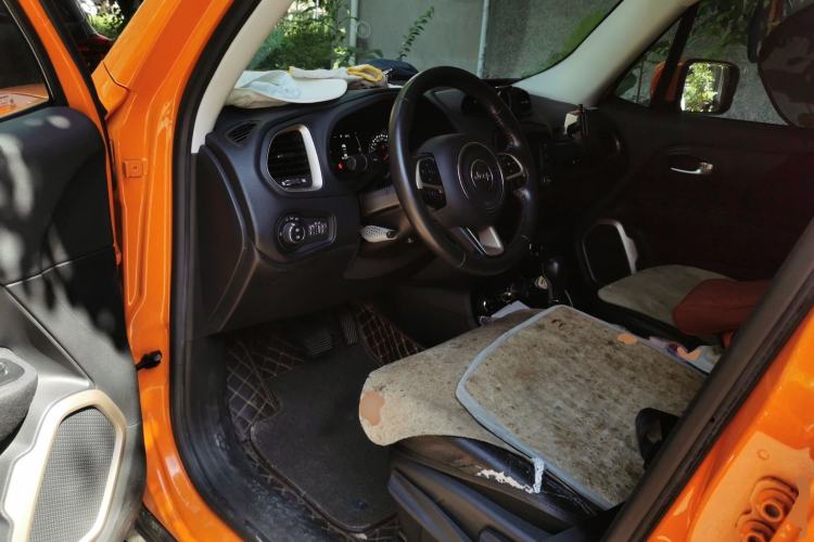 Used Jeep Renegade 2017 180TS Automatic Four-Wheel Drive Superior Edition Driver Seat