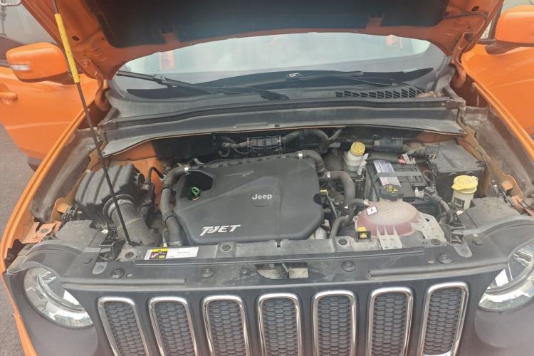 Used Jeep Renegade 2017 180T Automatic High-Energy Version Engine Bay