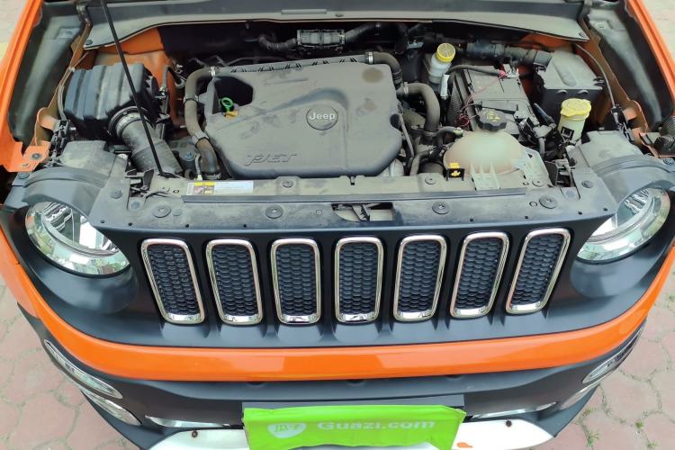 Used Jeep Renegade 2017 180T Automatic High-Energy Version Engine Bay