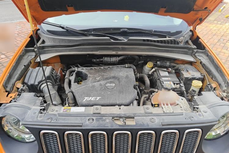 Used Jeep Renegade 2017 180T Automatic High-Energy Version Engine Bay