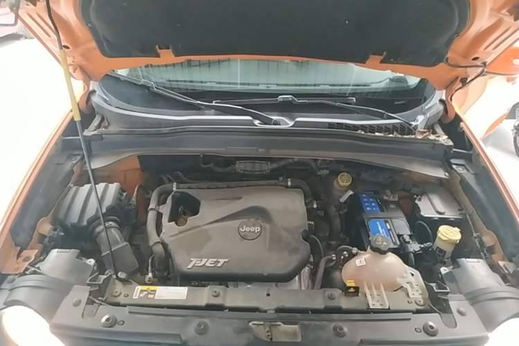 Used Jeep Renegade 2017 180T Automatic High-Energy Version Engine Bay