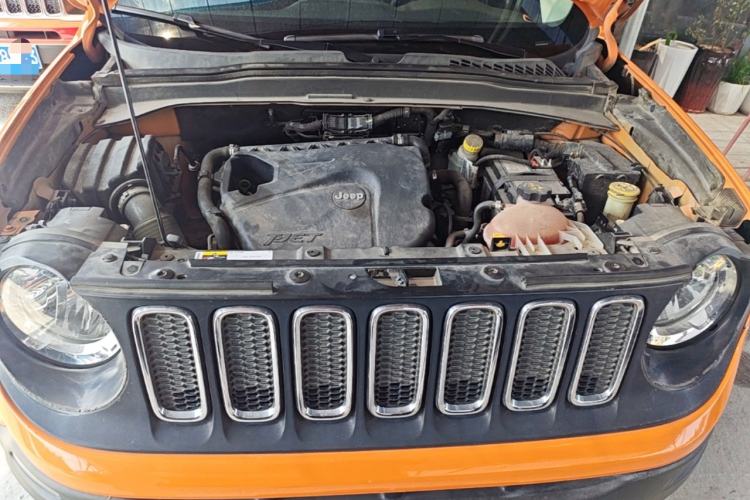 Used Jeep Renegade 2017 180T Automatic High-Energy Version Engine Bay