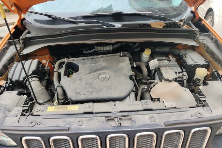 Used Jeep Renegade 2017 180T Automatic High-Energy Version Engine Bay