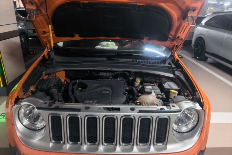 Used Jeep Renegade 2017 180T Automatic Smart Version Engine Bay