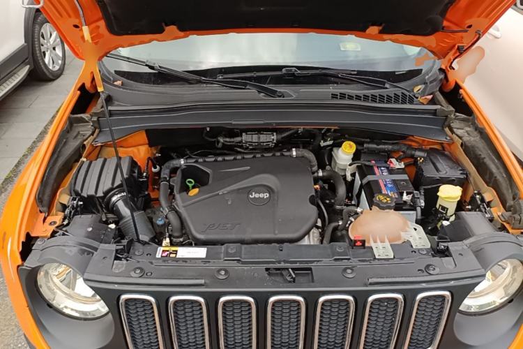 Used Jeep Renegade 2017 180T Automatic High-Energy Version Engine Bay