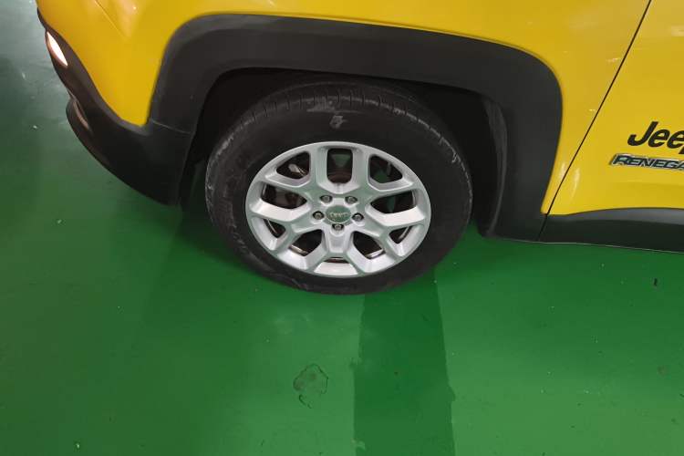 Used Jeep Renegade 2017 180T Automatic Jingneng Edition Exterior 1