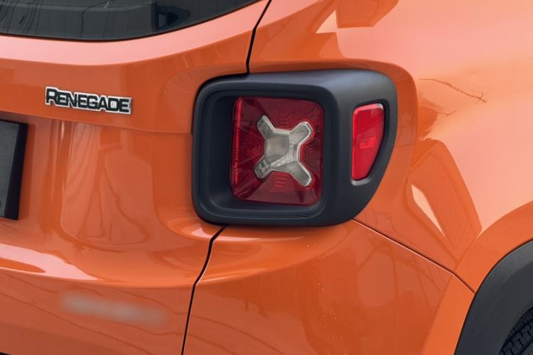 Used Jeep Renegade 2017 180T Manual Kinetic Edition Exterior 2