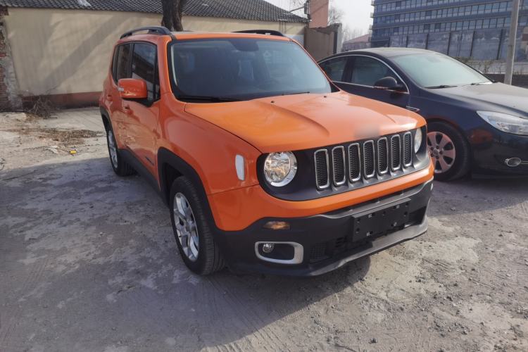Used Jeep Renegade 2017 180T Automatic High-Energy Version Exterior 2