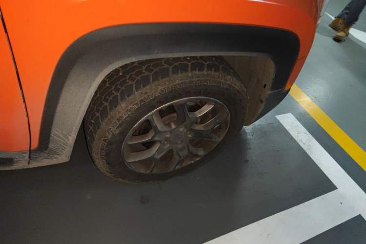 Used Jeep Renegade 2017 180T Automatic Jingneng Edition Exterior 7