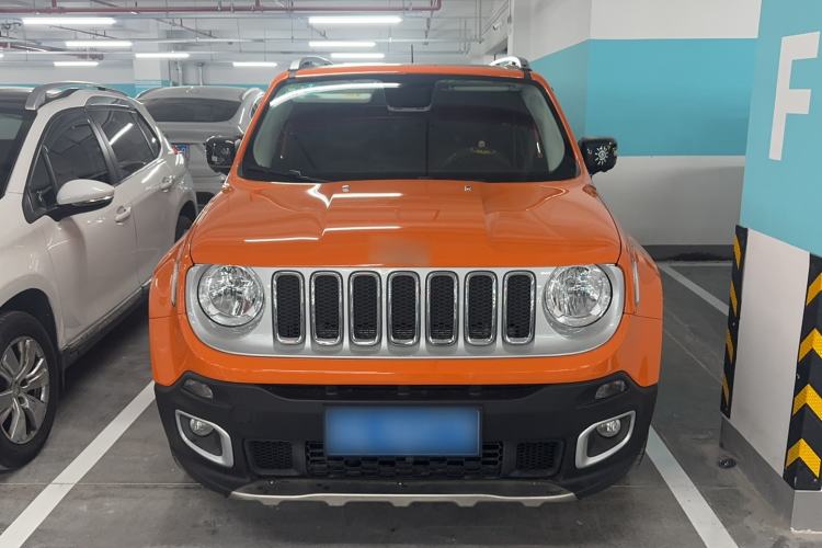 Used Jeep Renegade 2017 180TS Automatic All-Wheel Drive Versatile Edition Front