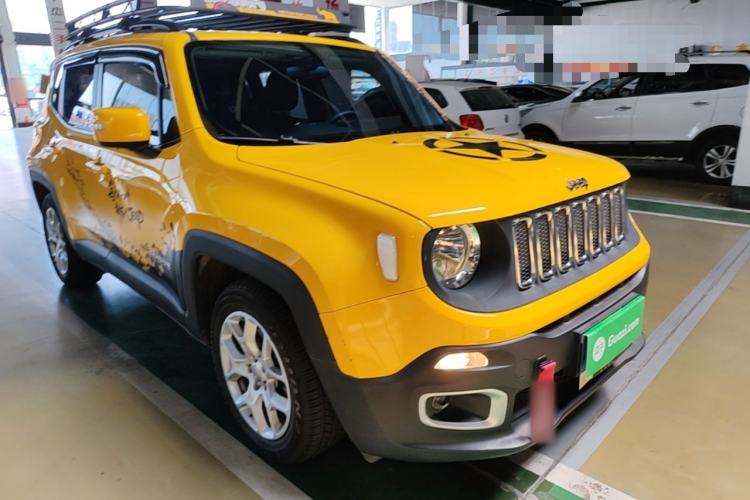 Used Jeep Renegade 2017 180T Automatic High-Energy Version Front Right 45 Deg