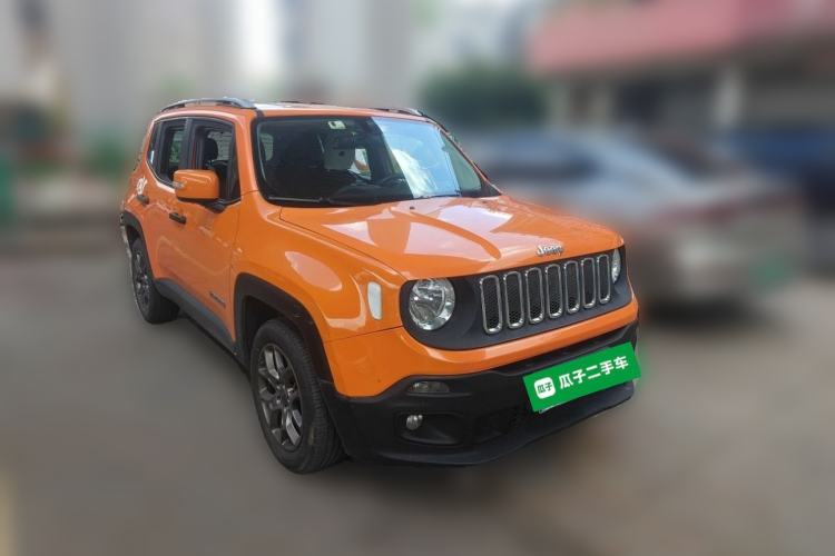 Used Jeep Renegade 2017 180T Automatic Kinetic Edition+ Front Right 45 Deg