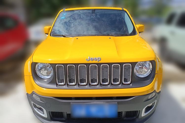 Used Jeep Renegade 2017 180T Automatic High-Energy Version Front
