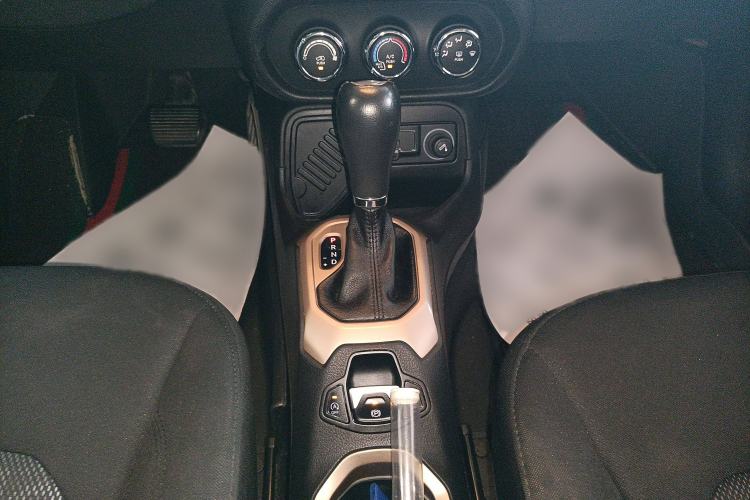 Used Jeep Renegade 2017 180T Automatic High-Energy Version Gear Lever