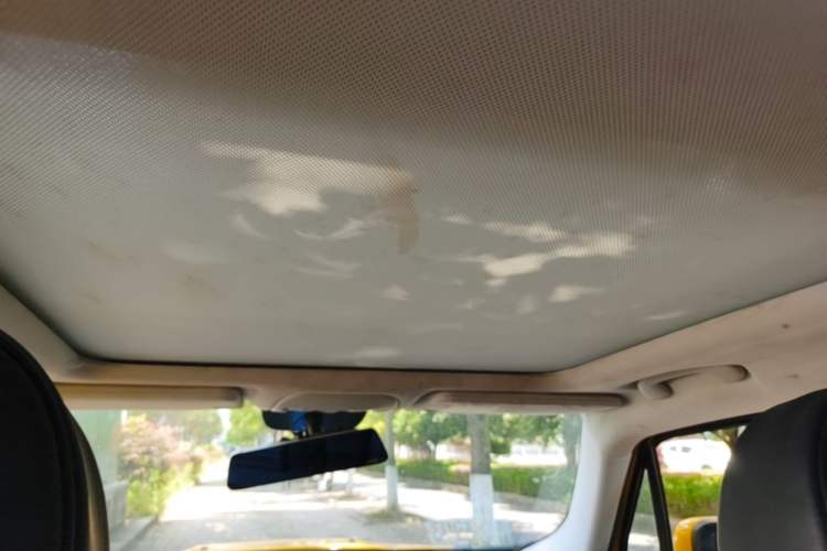 Used Jeep Renegade 2017 180T Automatic High-Energy Version Headliner