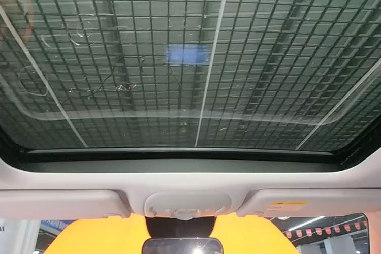 Used Jeep Renegade 2017 180T Automatic High-Energy Version Headliner