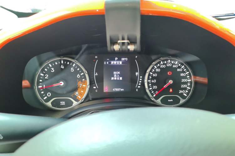Used Jeep Renegade 2017 180T Automatic High-Energy Version Instrument Cluster
